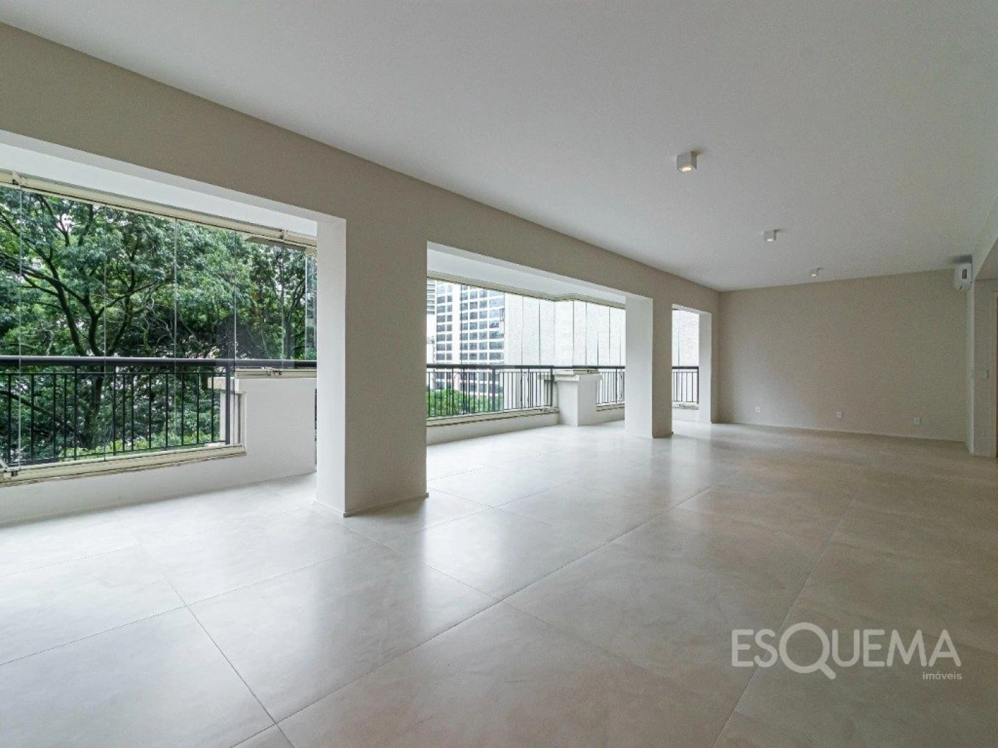 Apartamento reformado com vista para as copas das árvores em Moema Pássaros - Imagem 3