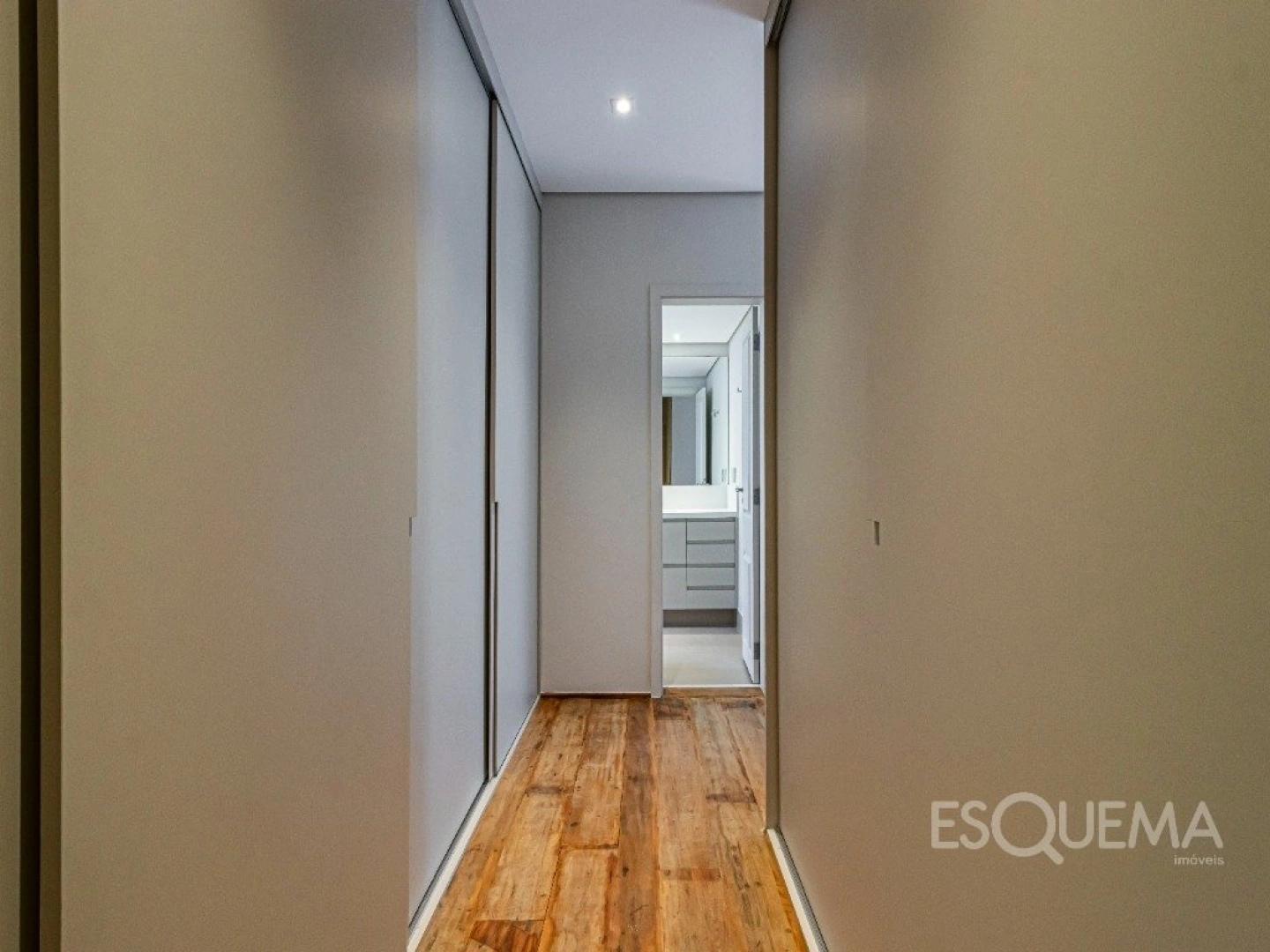 Apartamento reformado com vista para as copas das árvores em Moema Pássaros - Imagem 9