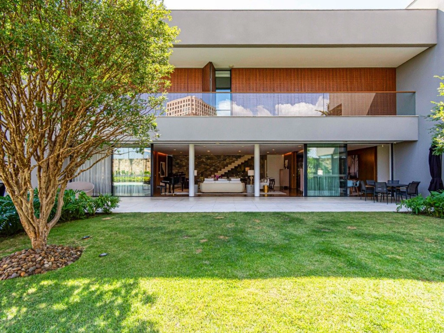Casa contemporânea exclusiva na Cidade Jardim - Imagem 3