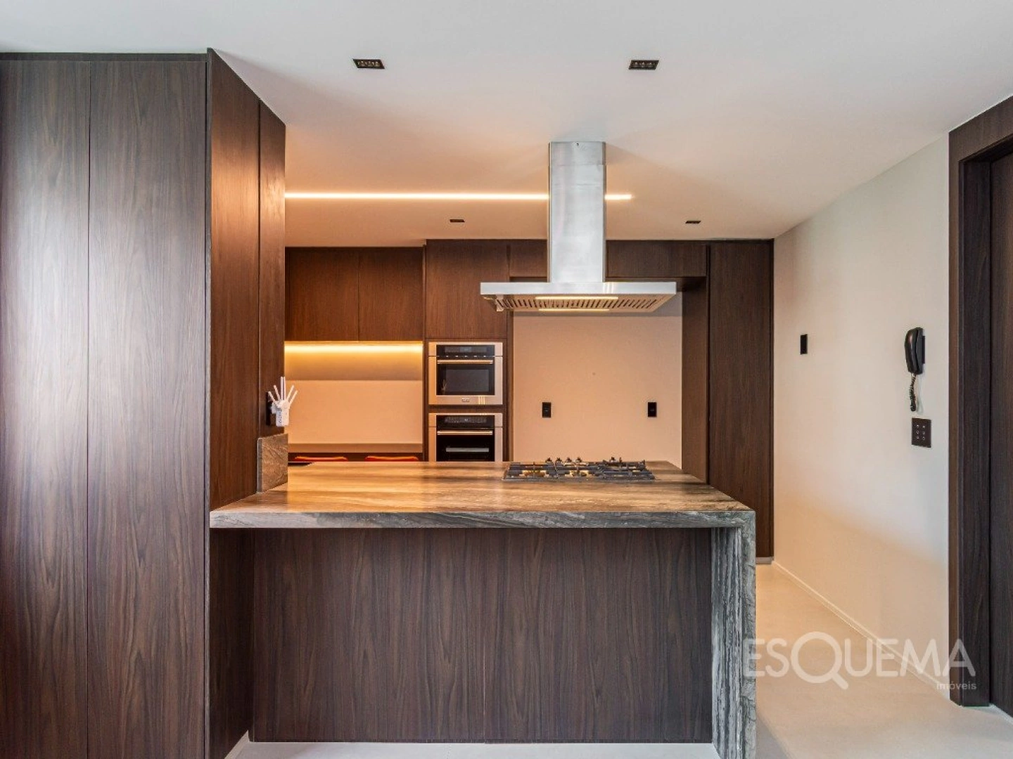 Apartamento reformado a poucos passos do Parque do Povo - Imagem 5