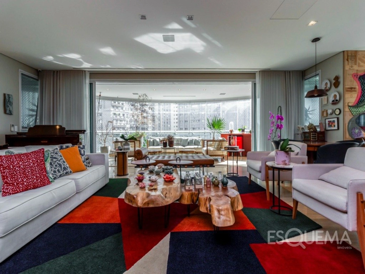 Apartamento com projeto de Carina Korman no Itaim Bibi - Imagem 1