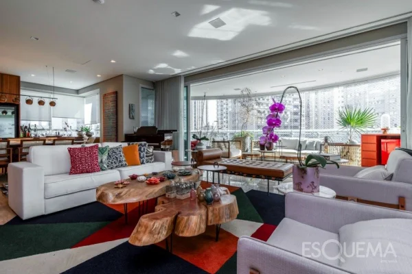 Apartamento com projeto de Carina Korman no Itaim Bibi