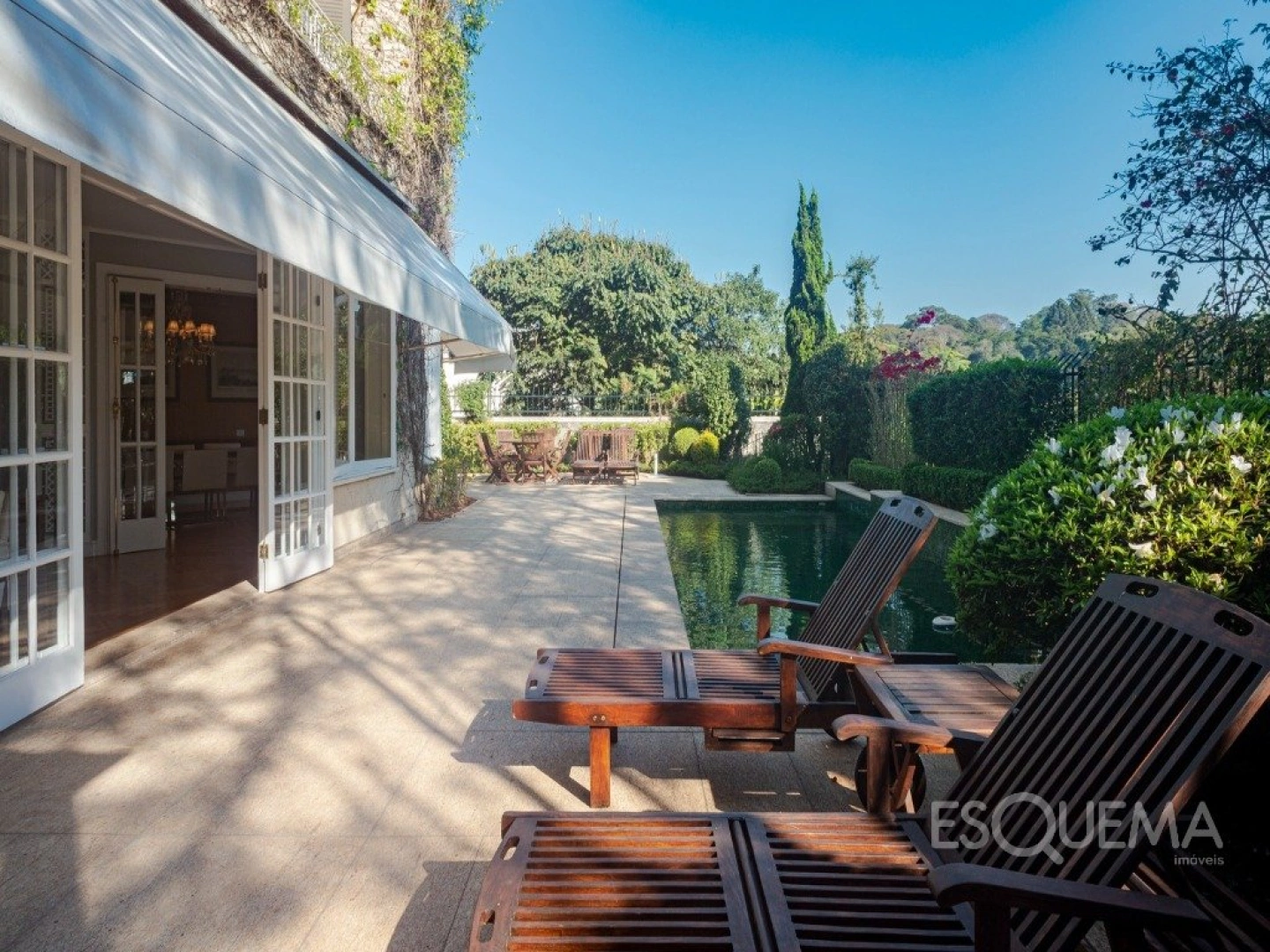 Casa com projeto de Marcos Tomanik, no Jardim Guedala - Imagem 1