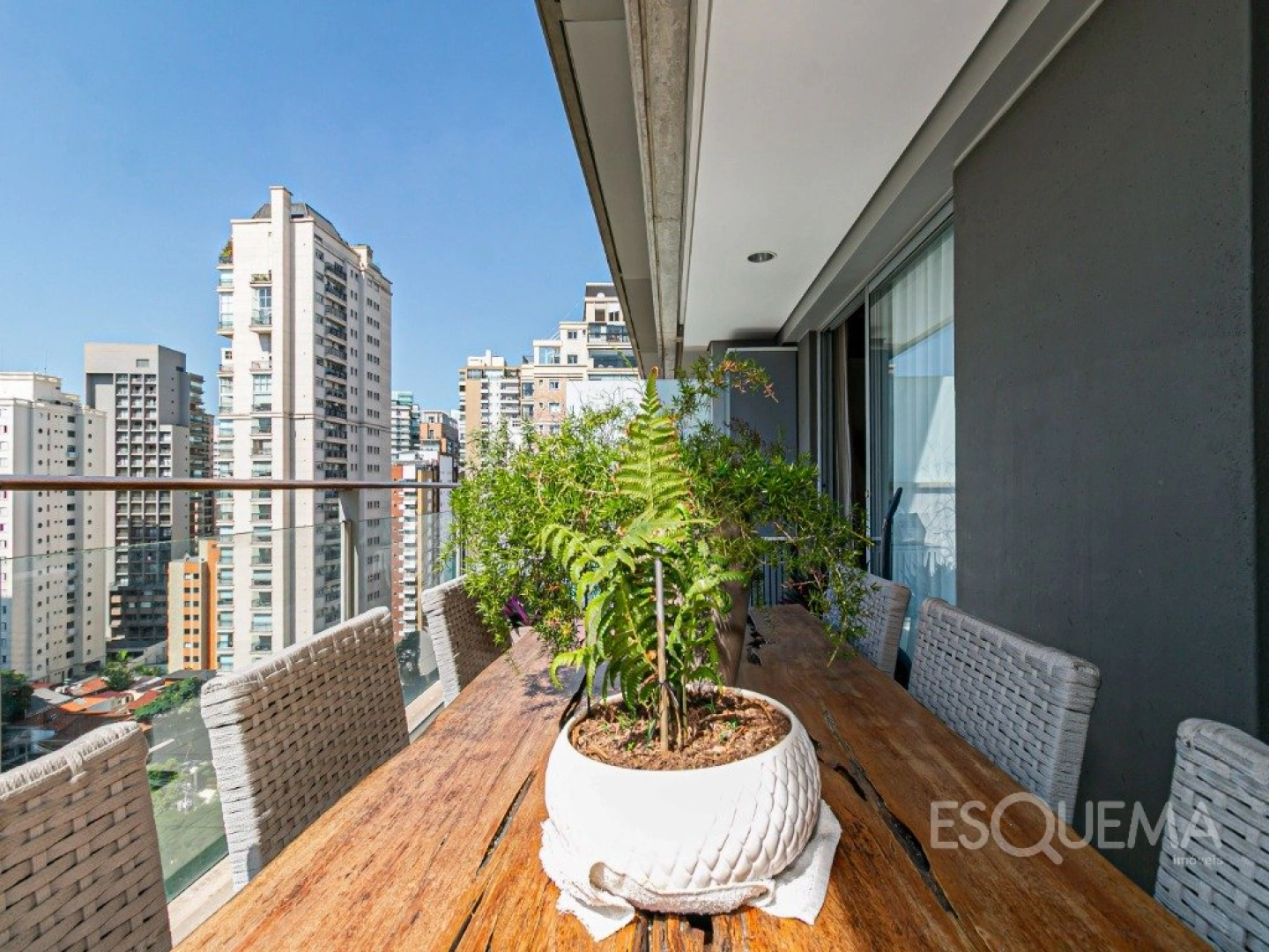 Apartamento mobiliado com varanda e vista aberta na Vila Nova Conceição - Imagem 9