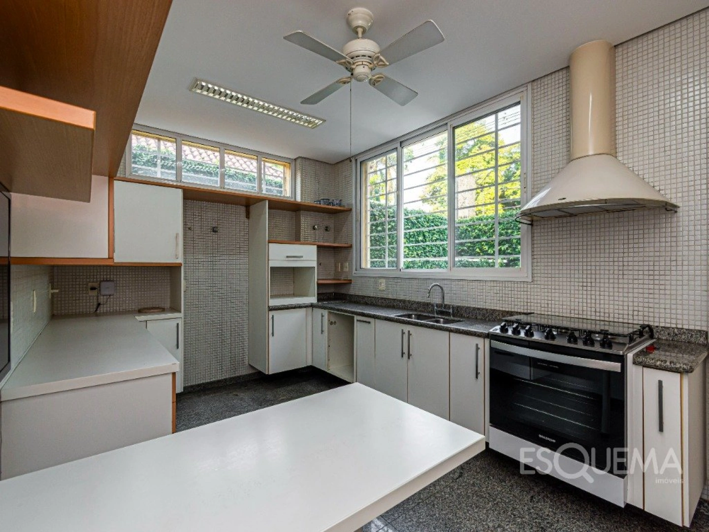 Casa com ambientes integrados próxima à Avenida Faria Lima no Jardim Europa - Imagem 14