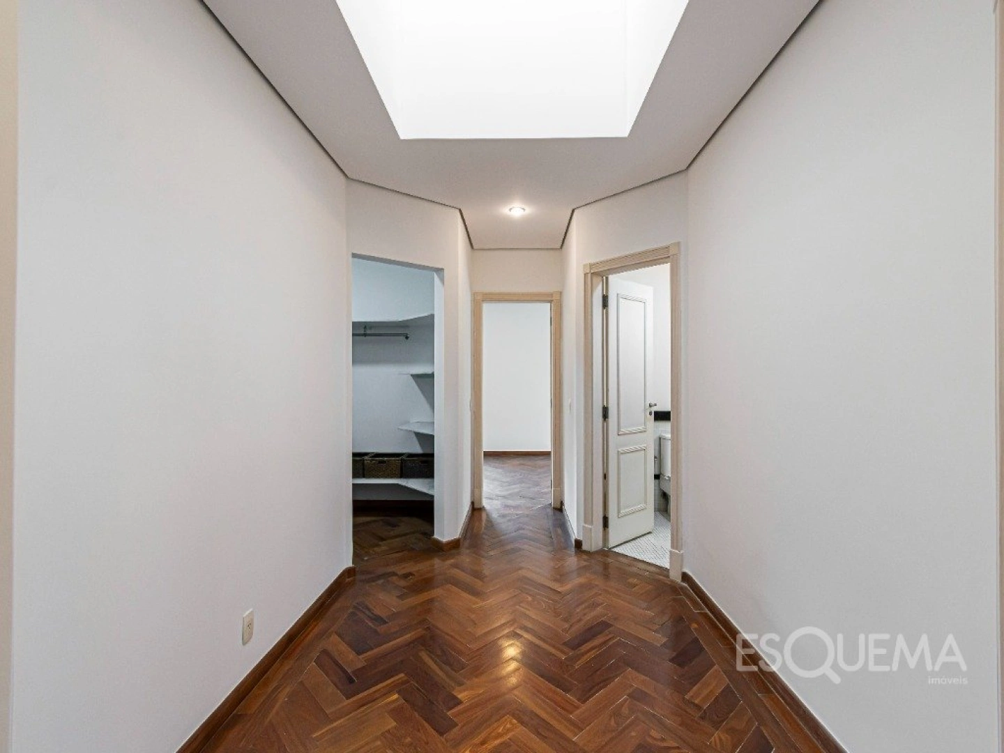 Casa com ambientes integrados próxima à Avenida Faria Lima no Jardim Europa - Imagem 9