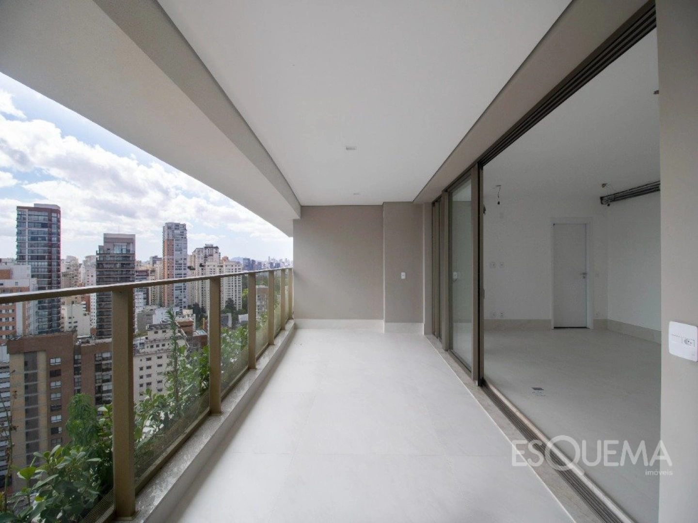 Apartamento de 150 m² no Condomínio Villa Versace em Moema - Imagem 2