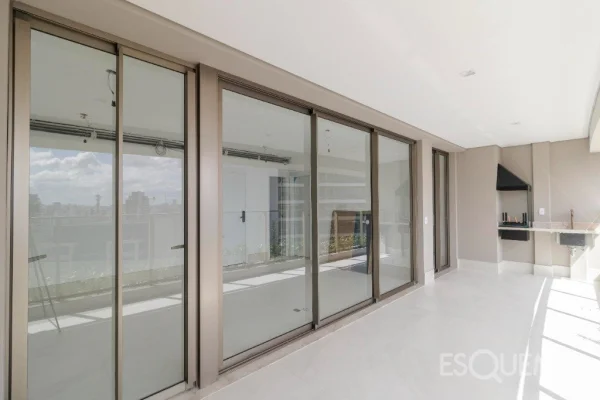 Apartamento de 150 m² no Condomínio Villa Versace em Moema