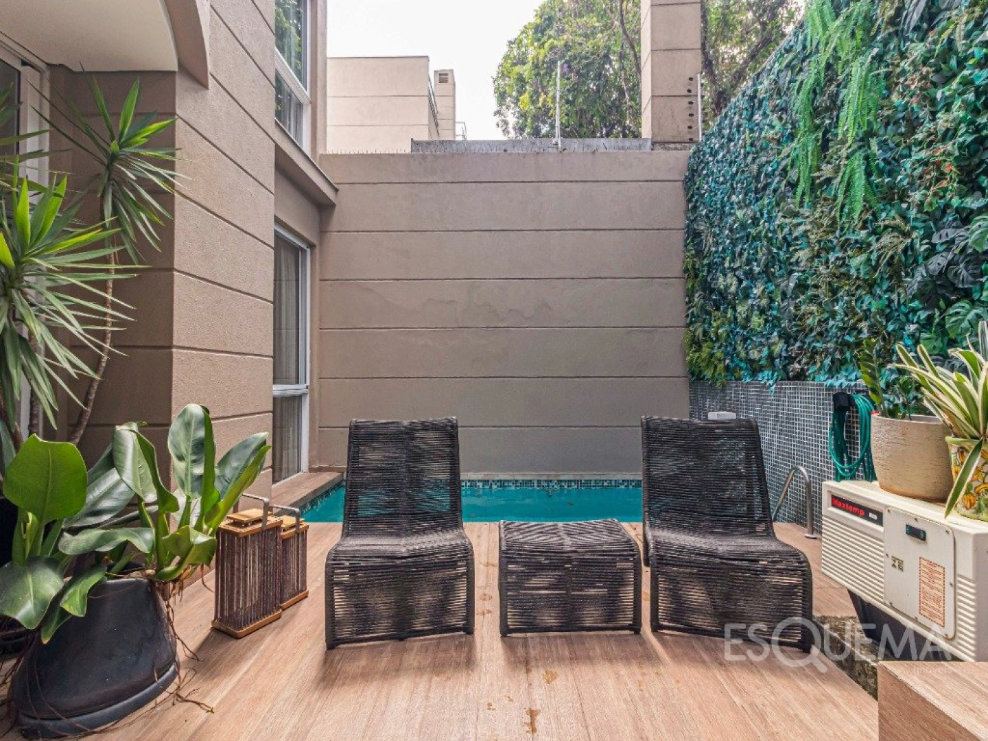 Casa em condomínio, em rua tranquila e arborizada - Imagem 3