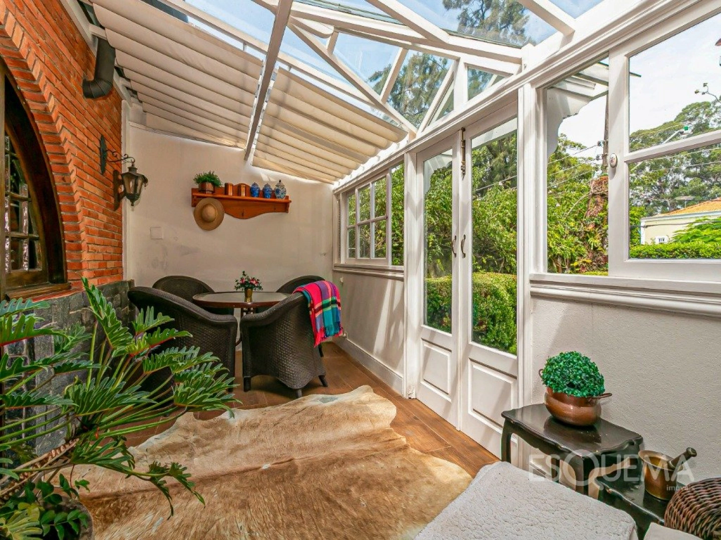 Casa em estilo europeu em rua fechada na Cidade Jardim - Imagem 7