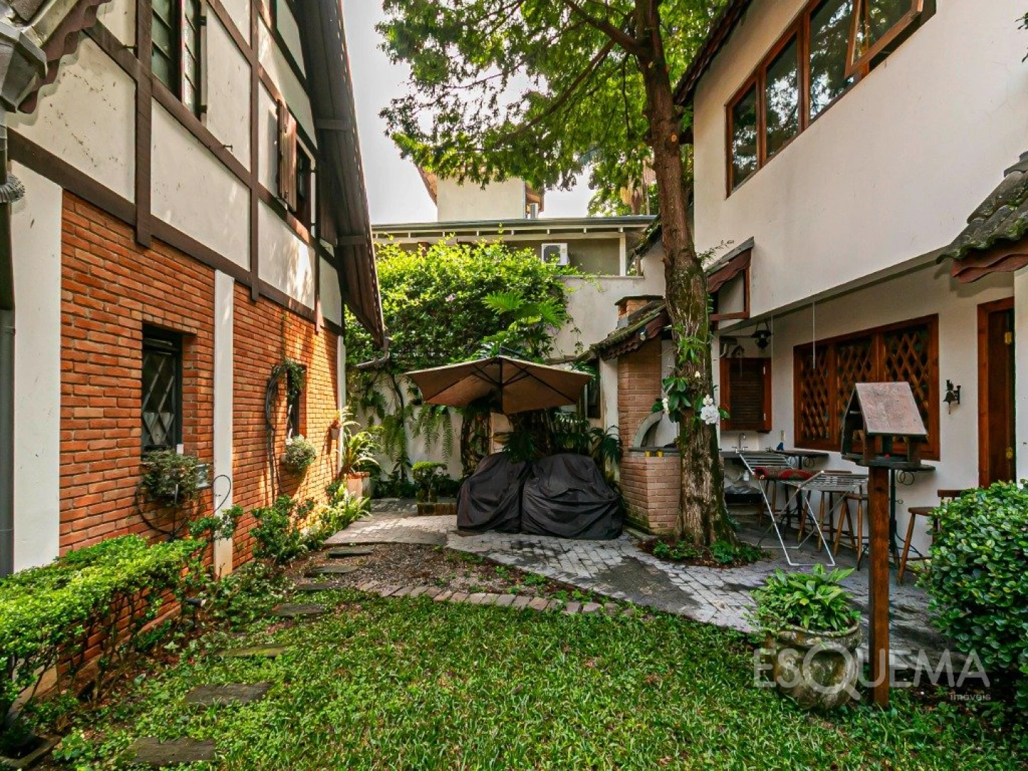 Casa em estilo europeu em rua fechada na Cidade Jardim - Imagem 8