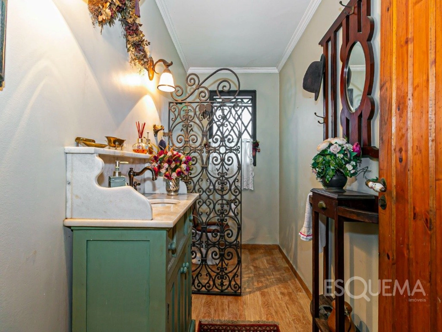 Casa em estilo europeu em rua fechada na Cidade Jardim - Imagem 9