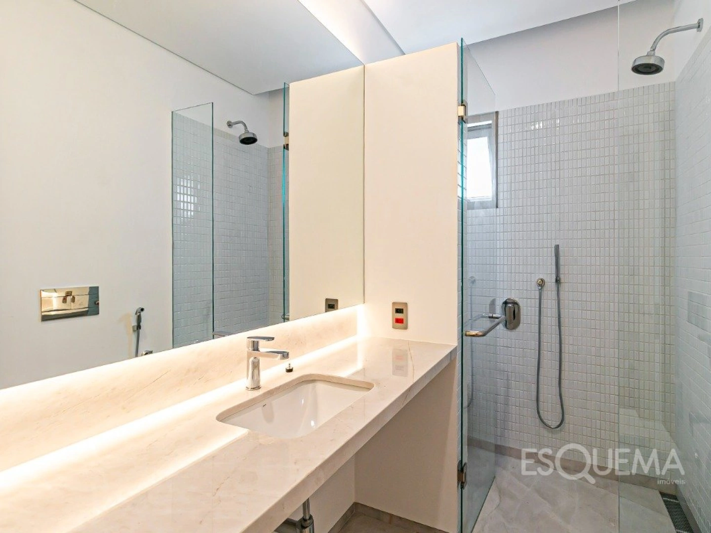 Casa nova com projeto contemporâneo em rua valorizada no Jardim Paulistano - Imagem 13