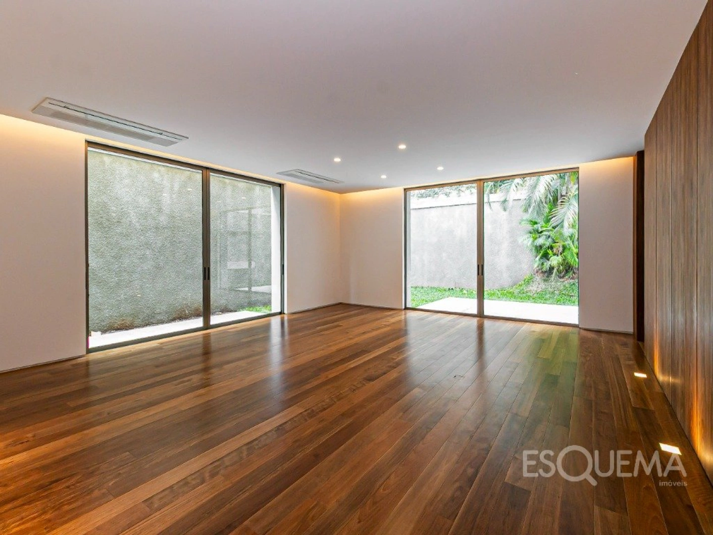 Casa nova com projeto contemporâneo em rua valorizada no Jardim Paulistano - Imagem 1