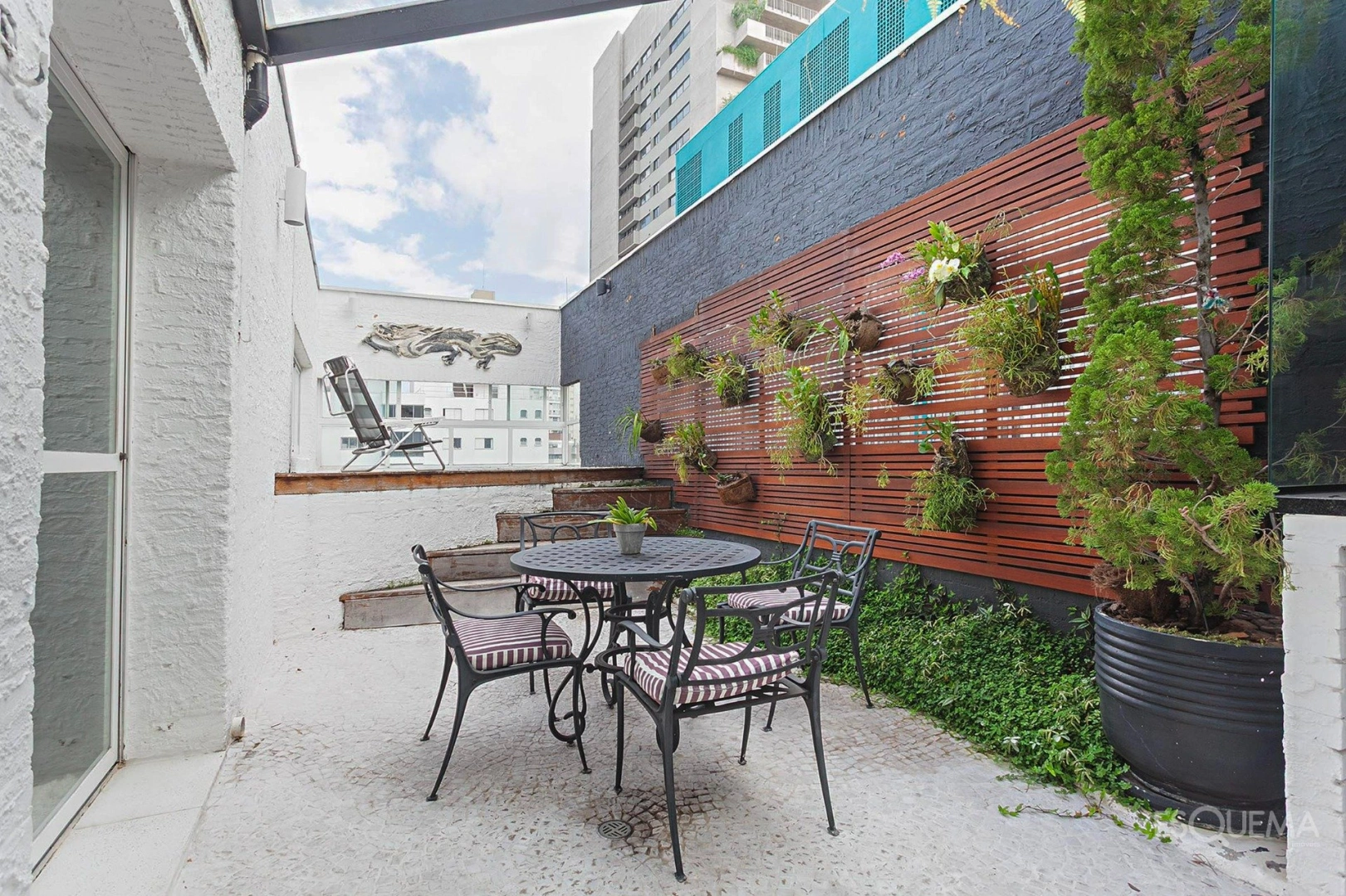 Cobertura duplex com atmosfera acolhedora próxima ao Ibirapuera - Imagem 3
