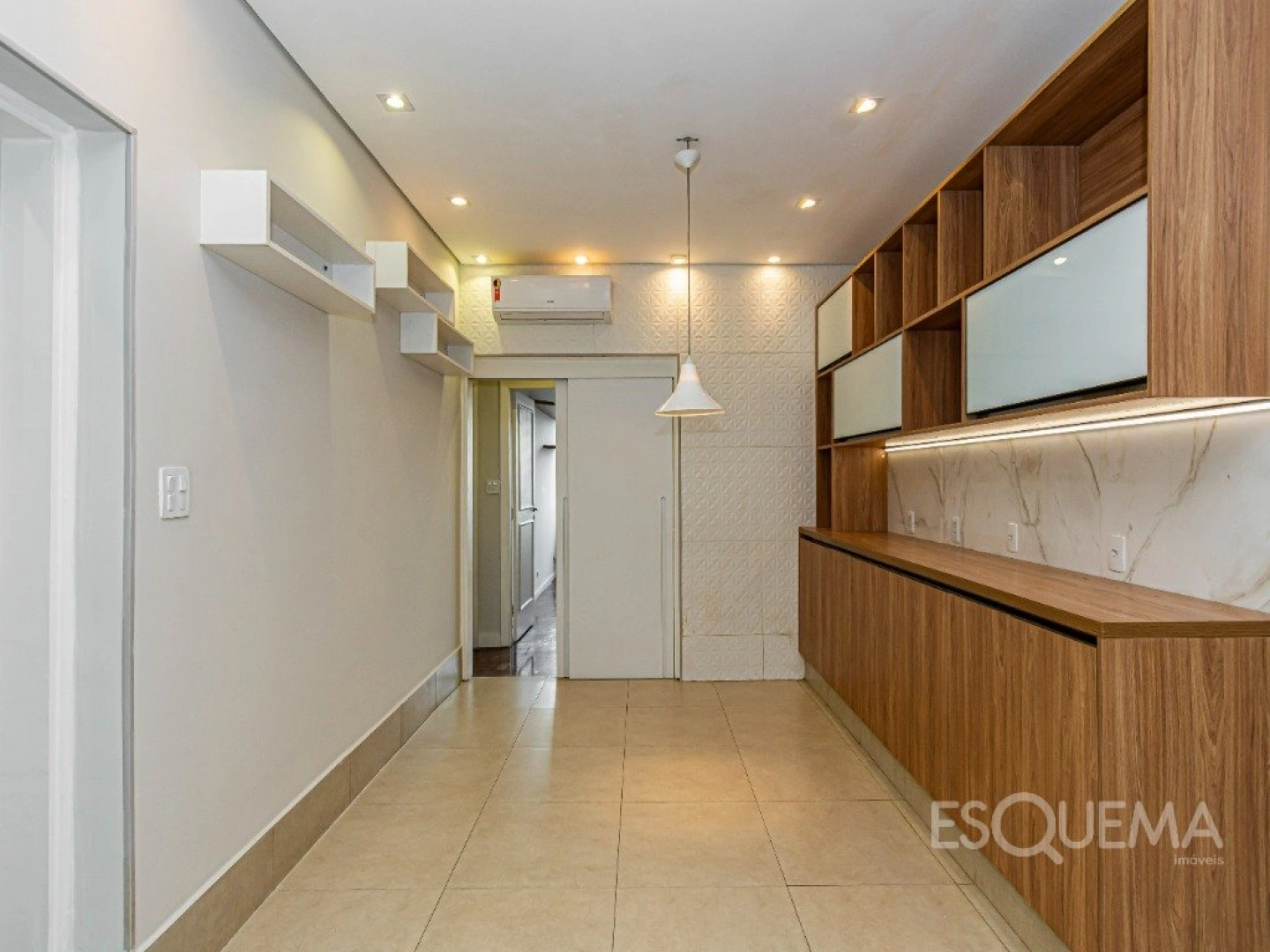 Apartamento com elevador privativo e potencial de reforma em Cerqueira César - Imagem 4