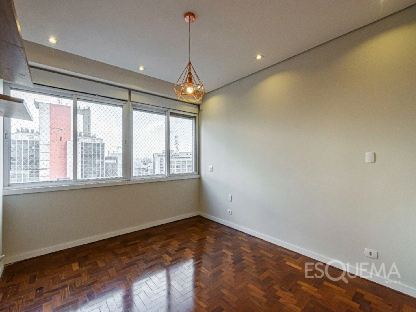 Apartamento com elevador privativo e potencial de reforma em Cerqueira César - Imagem 9