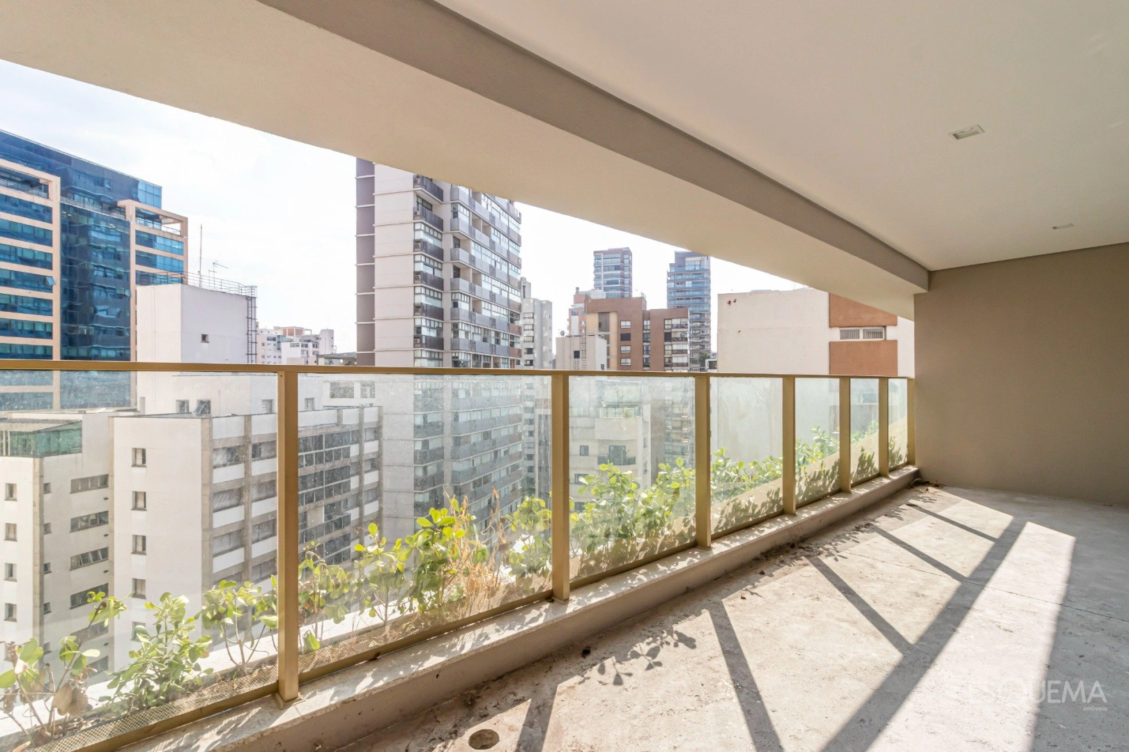 Apartamento em condomínio novo, fora da rota de aviões, em Moema Pássaros - Imagem 1