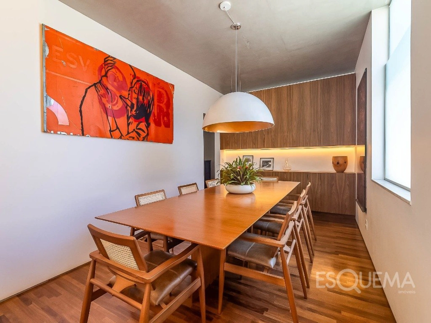 Casa contemporânea com piscina aquecida e jardim no Alto de Pinheiros - Imagem 4