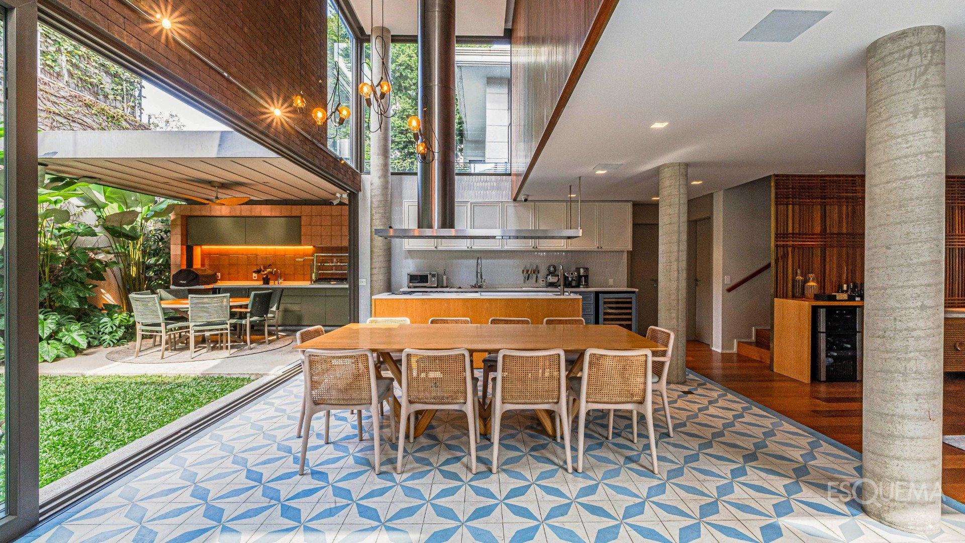 Casa com projeto contemporâneo no Jardim Paulista - Imagem 2