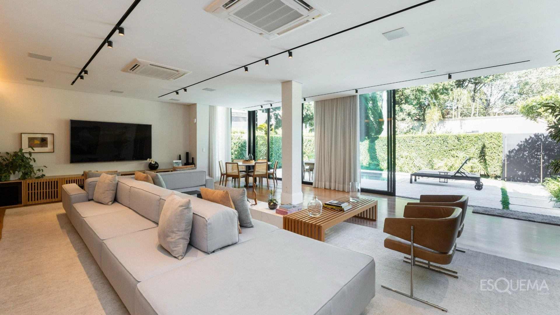 Casa contemporânea no Condomínio Villa Giardino, Jardim Morumbi - Imagem 15