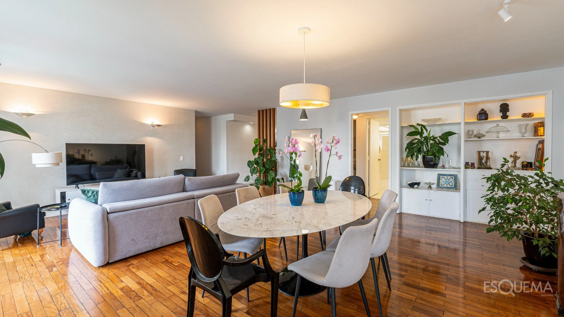 Apartamento iluminado, espaçoso e bem localizado no Jardim América - Imagem 1