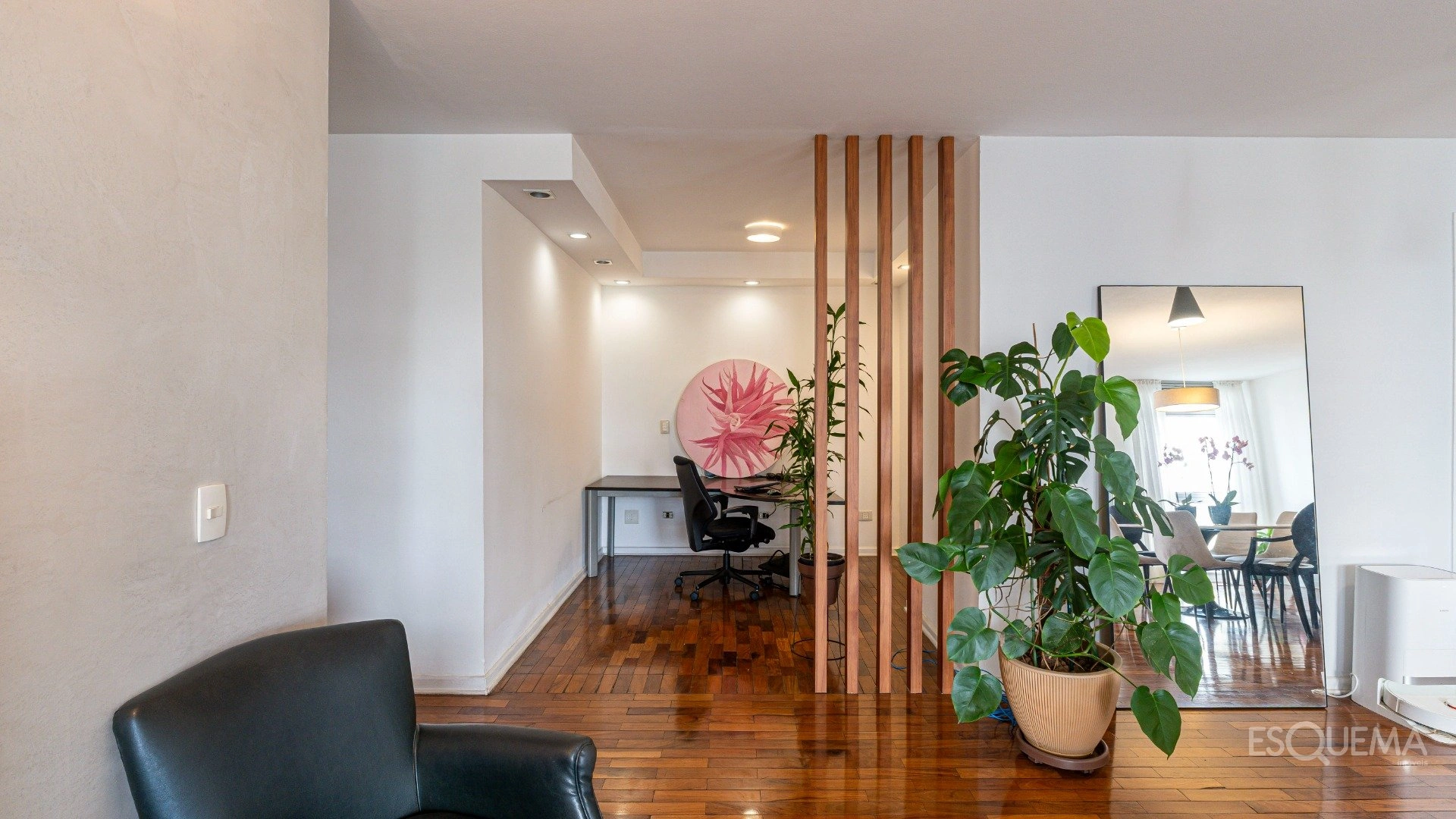Apartamento iluminado, espaçoso e bem localizado no Jardim América - Imagem 6
