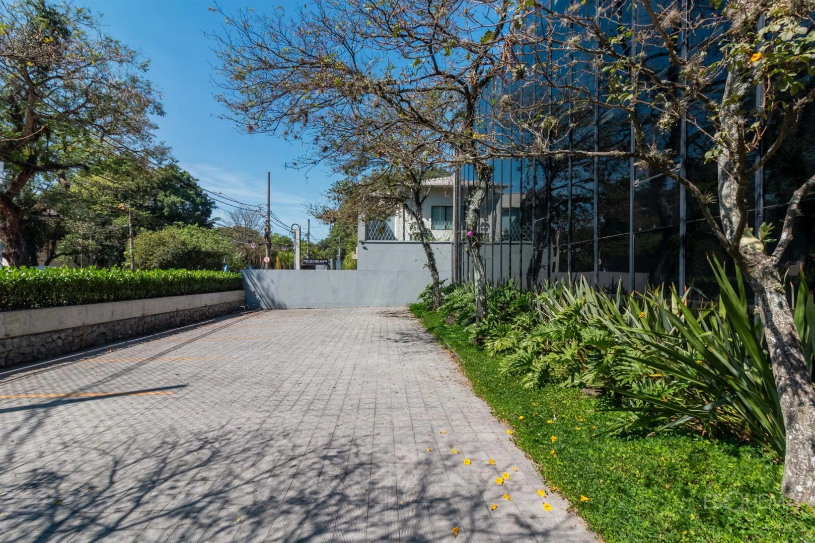 Casa Comercial na Avenida Brasil - Imagem 12