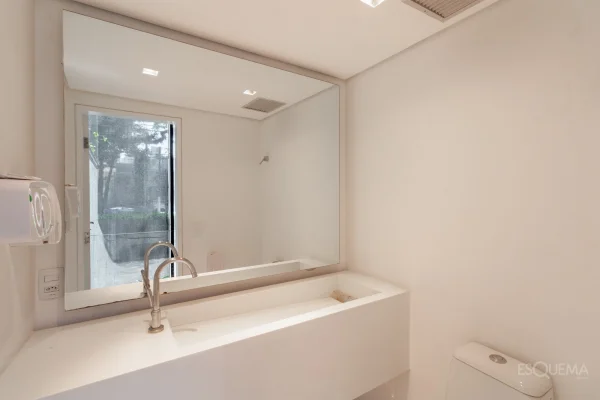 Casa Comercial na Avenida Brasil