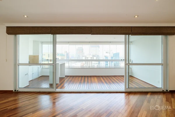 Apartamento com 3 suítes e terraço no Itaim Bibi