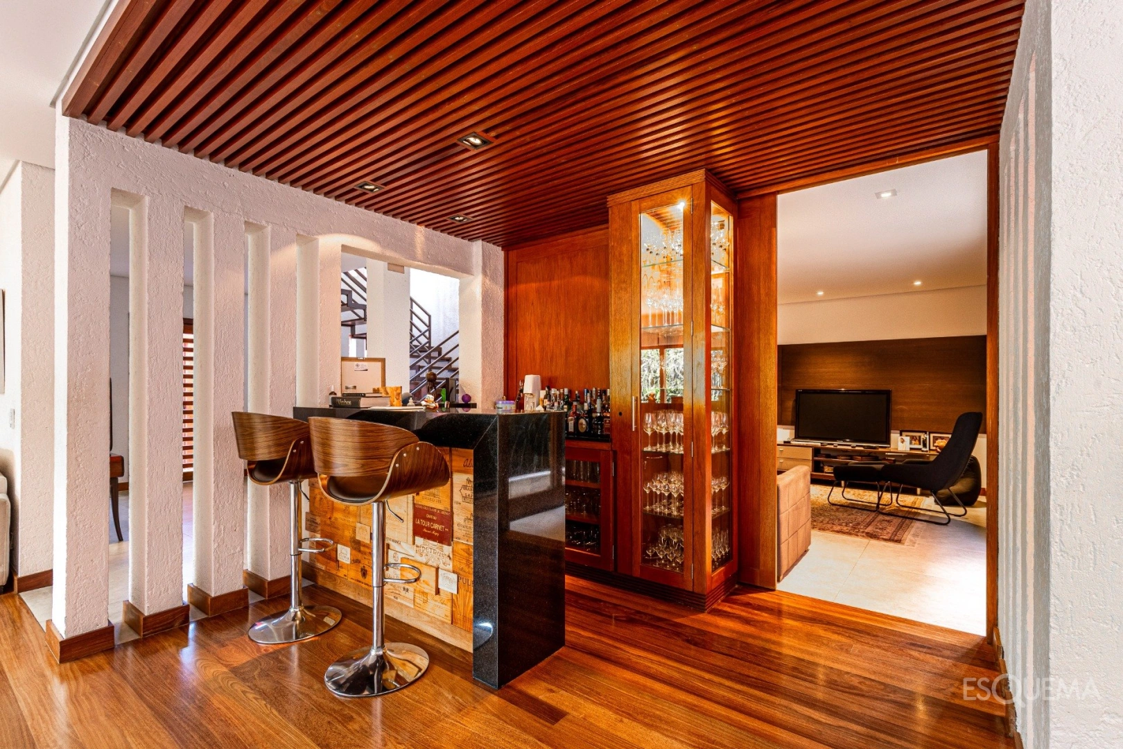 Casa reformada com 3 suítes no Jardim Luzitânia - Imagem 10
