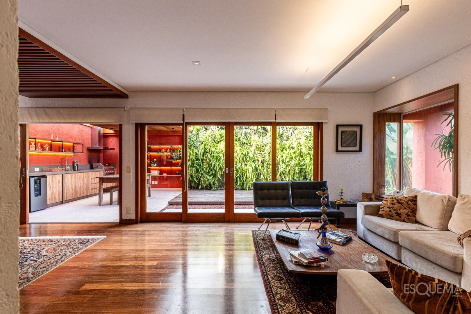 Casa reformada com 3 suítes no Jardim Luzitânia - Imagem 12