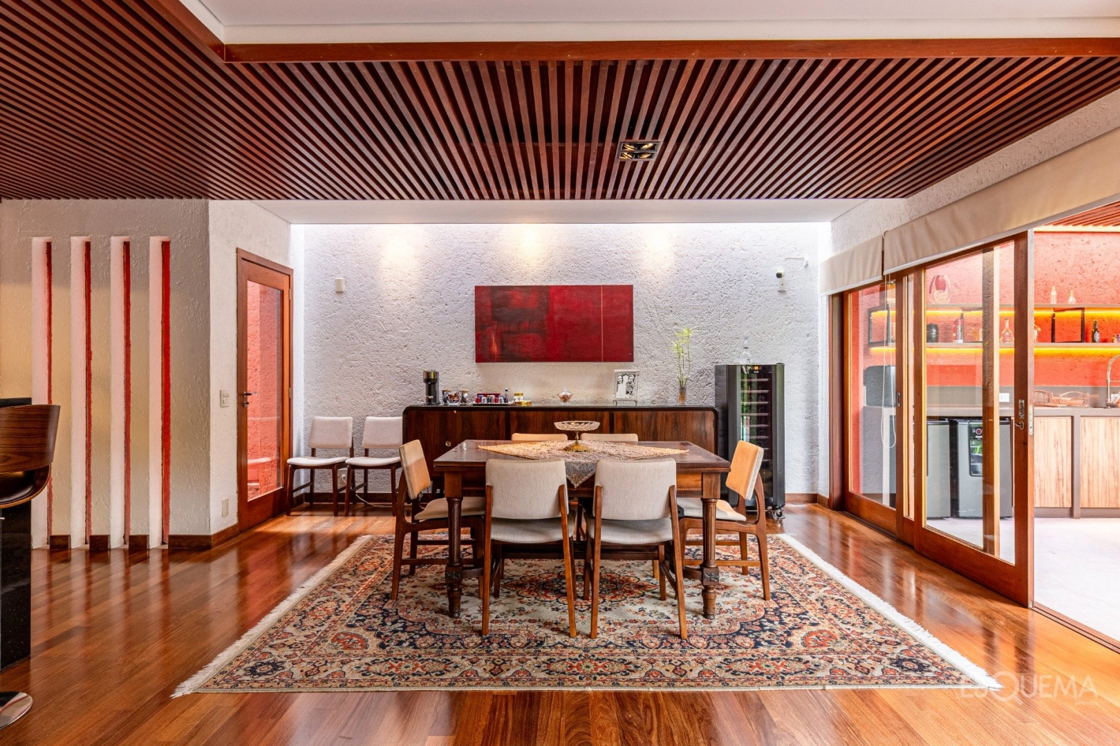 Casa reformada com 3 suítes no Jardim Luzitânia - Imagem 6