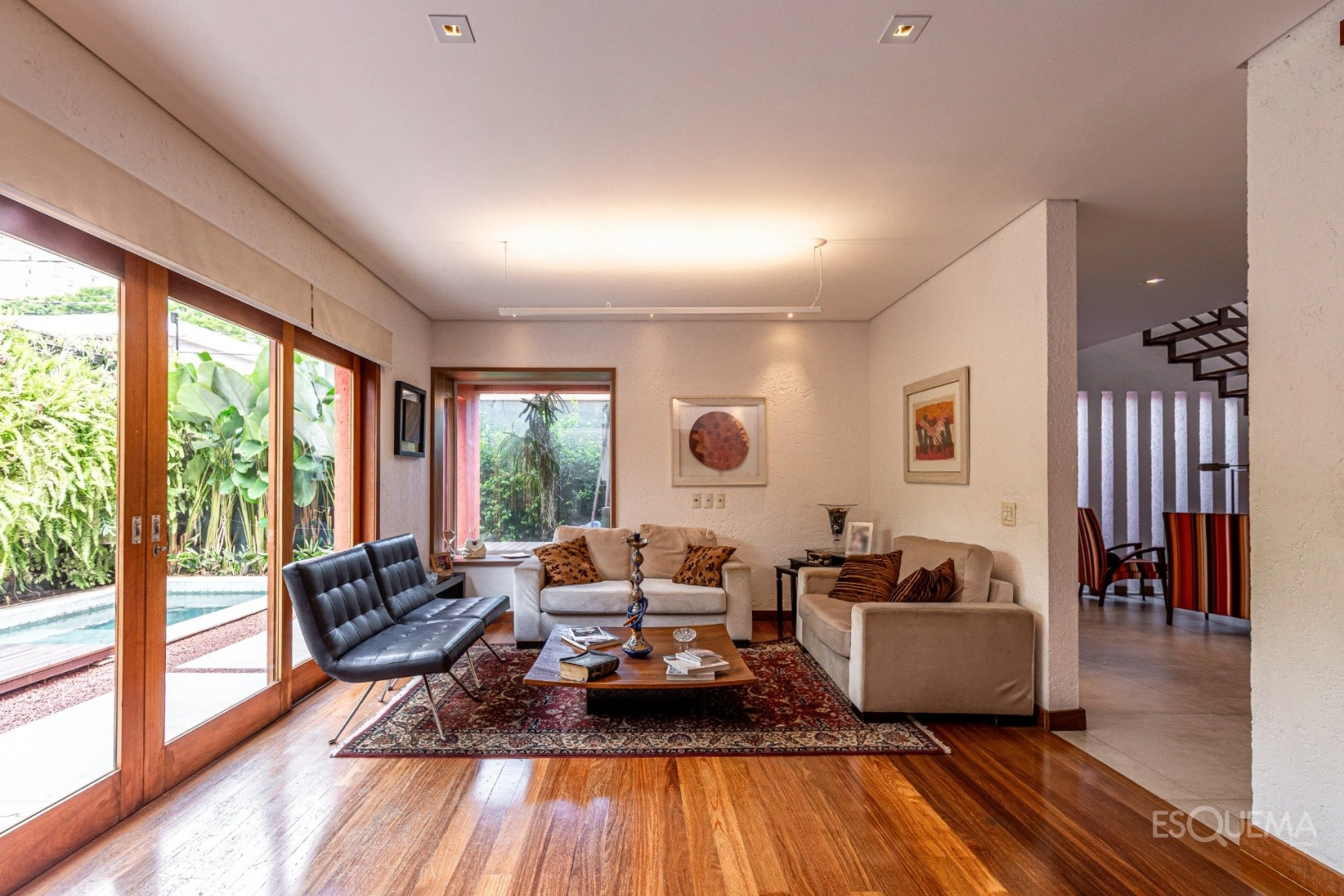 Casa reformada com 3 suítes no Jardim Luzitânia - Imagem 7