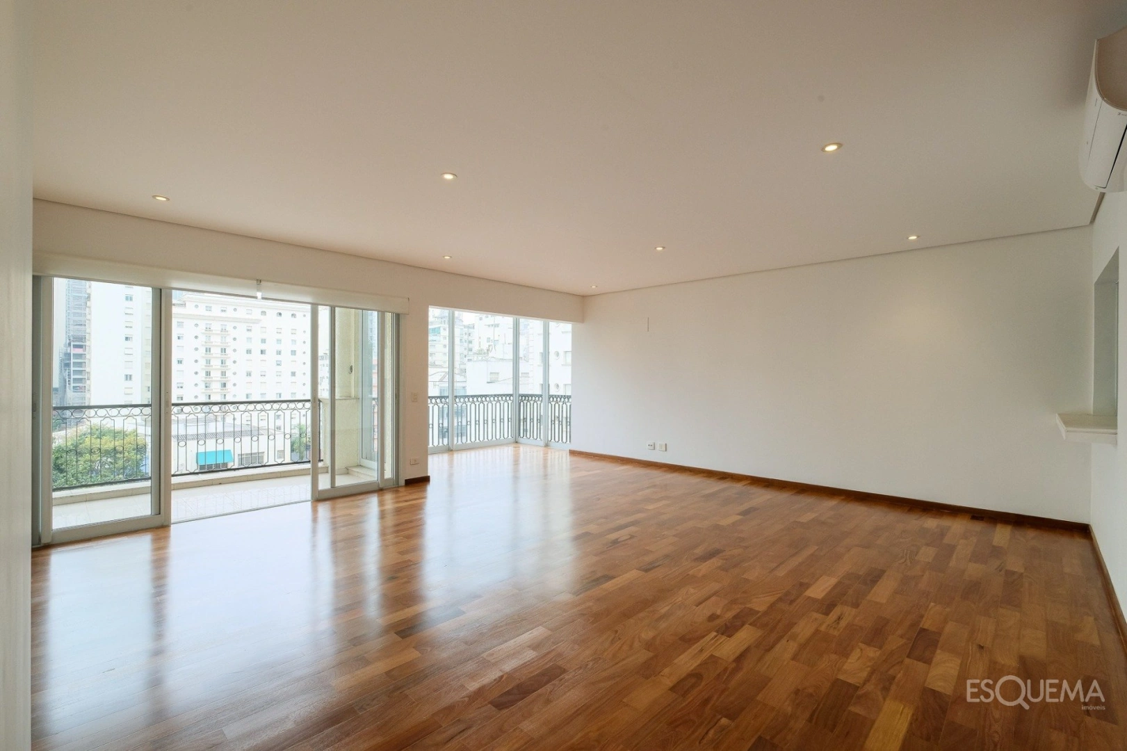 Apartamento com 136 m² e 2 dormitórios no Jardins - Imagem 1
