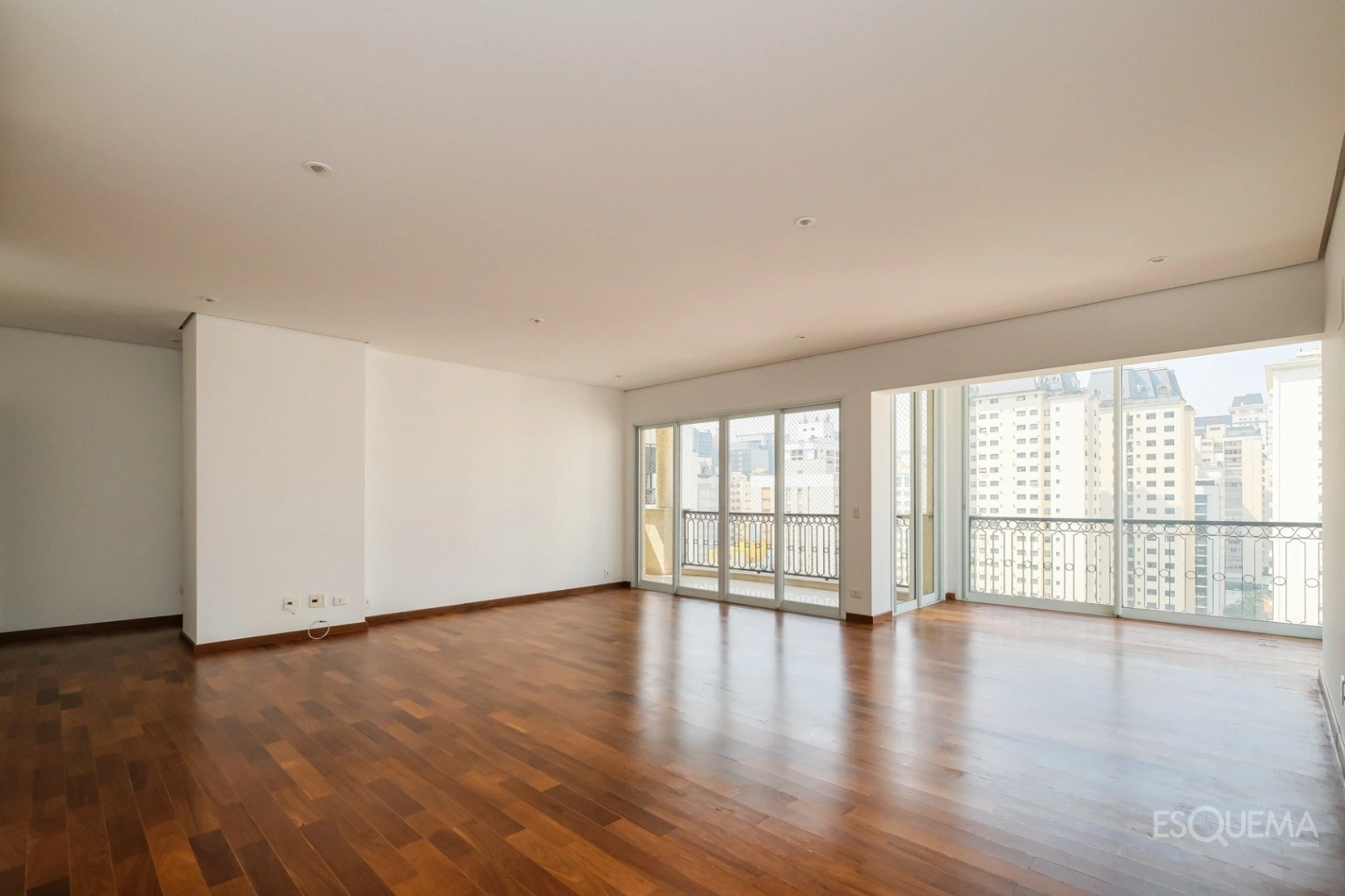 Apartamento com 136 m² nos Jardins - Imagem 3