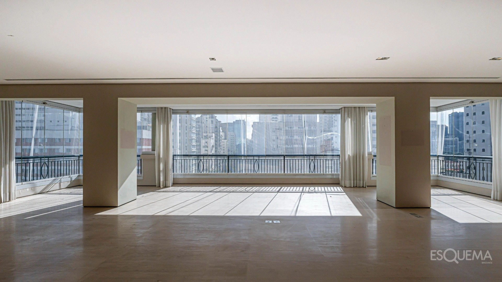 Apartamento com projeto de Dado Castello Branco no Jardim América - Imagem 1