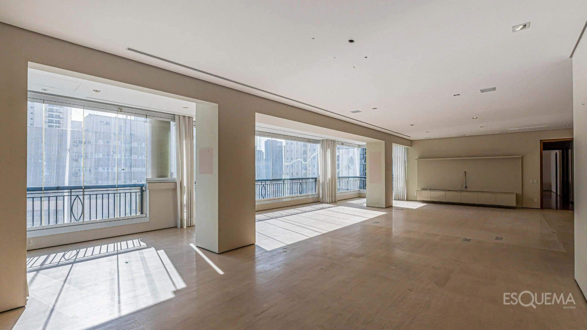Apartamento com projeto de Dado Castello Branco no Jardim América - Imagem 3