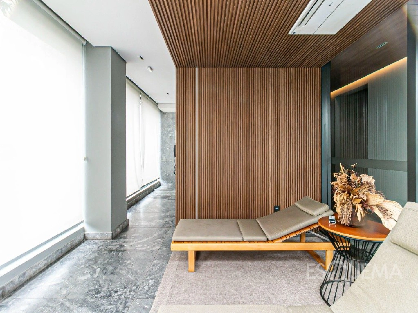 Apartamento pronto para morar, totalmente reformado e mobiliado - Imagem 10