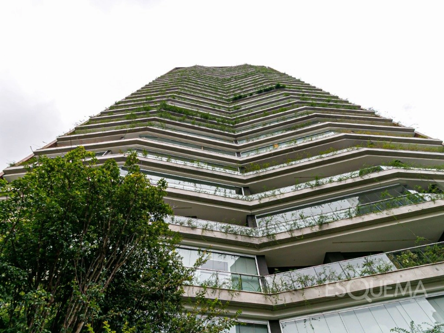 Apartamento pronto para morar, totalmente reformado e mobiliado - Imagem 15