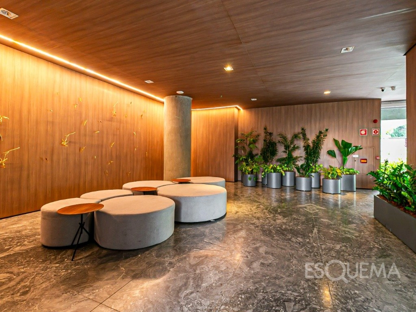 Apartamento pronto para morar, totalmente reformado e mobiliado - Imagem 7