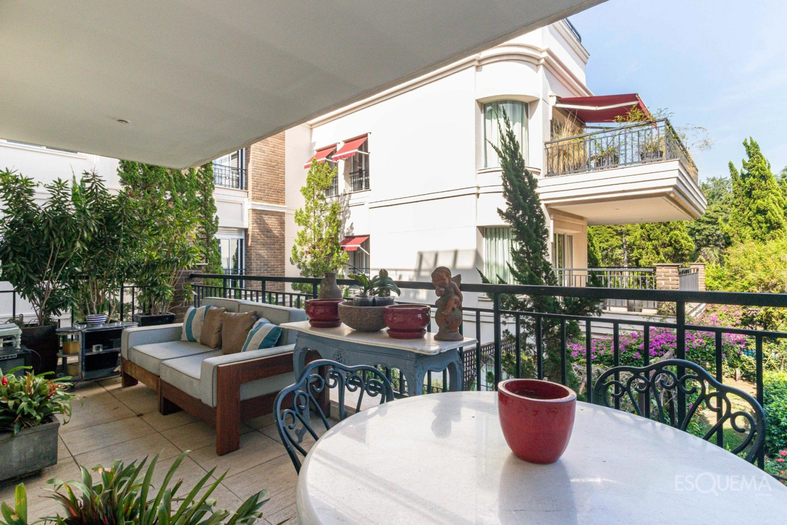 Apartamento em prédio baixo cercado pelo verde em frente ao Parque Villa-Lobos - Imagem 5