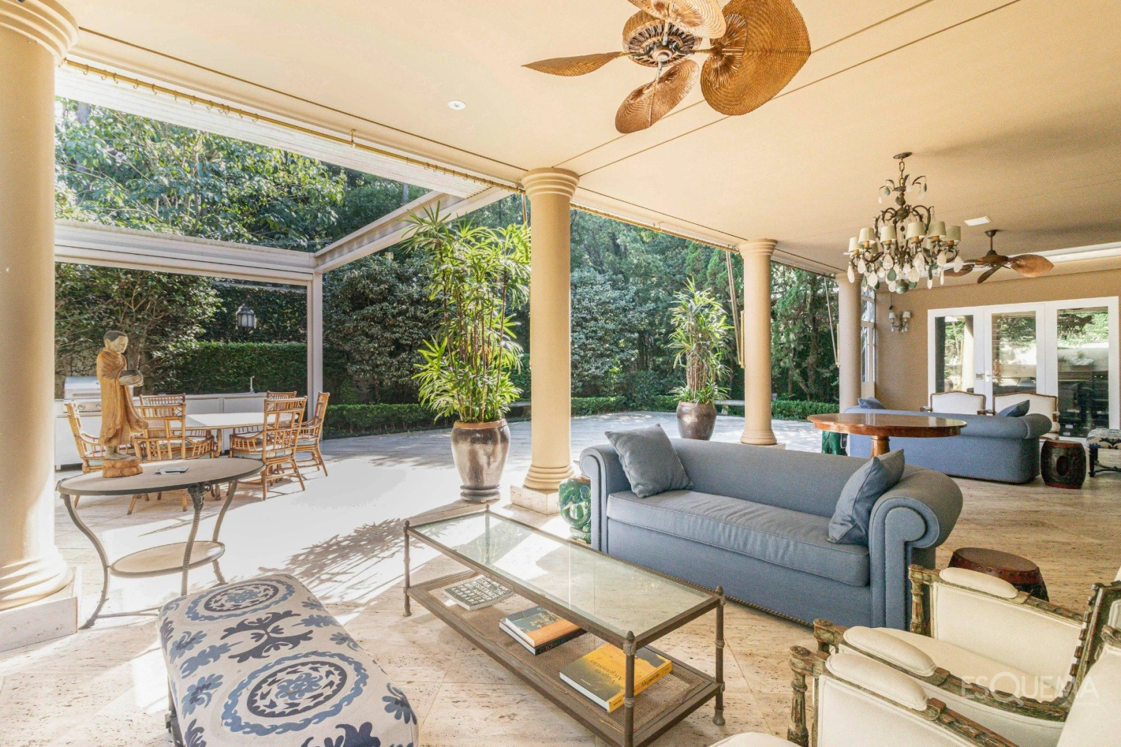 Casa elegante em condomínio no Jardim Luzitânia - Imagem 6