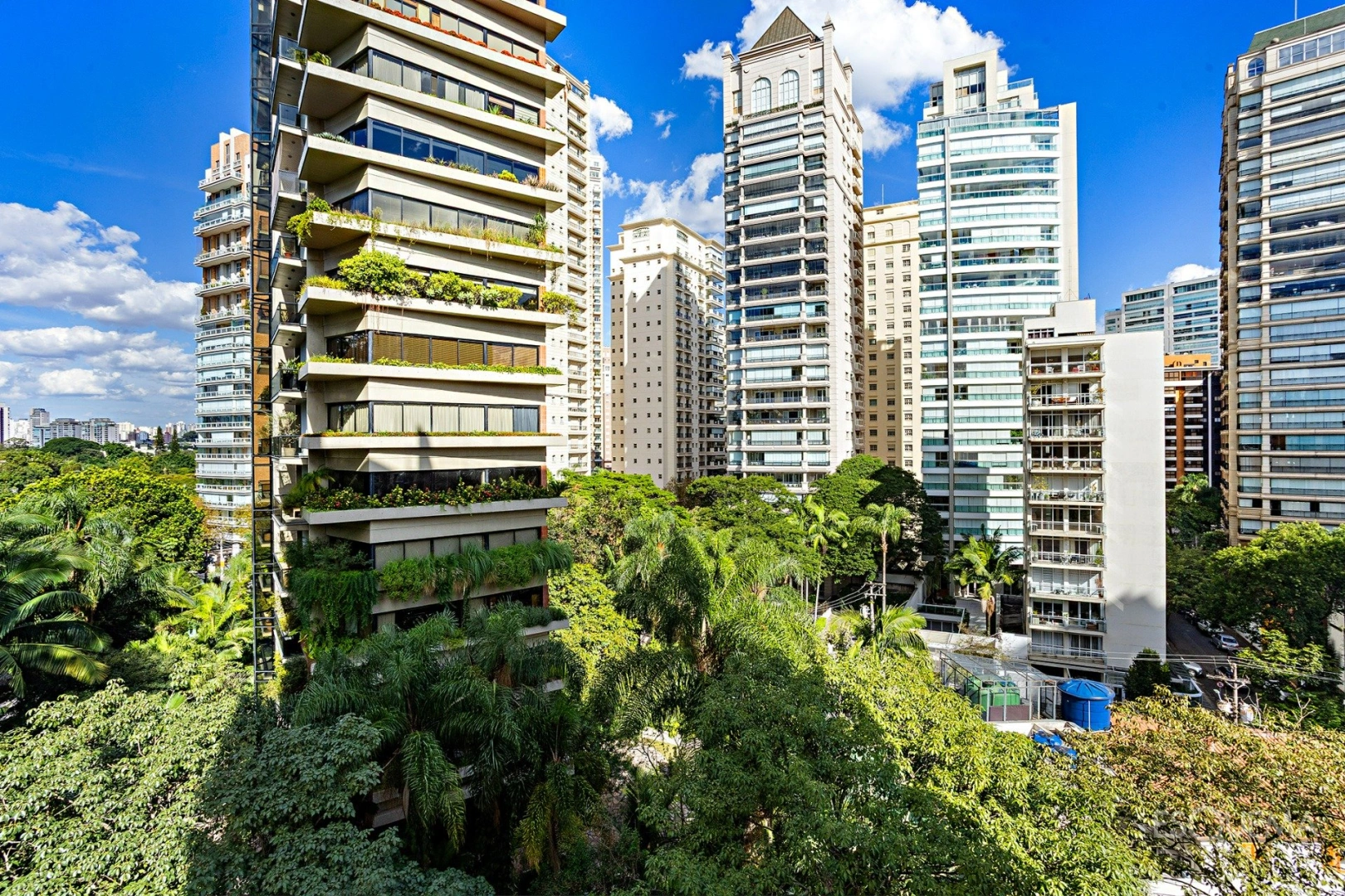 Apartamento com vista para Praça de Milão - Imagem 4