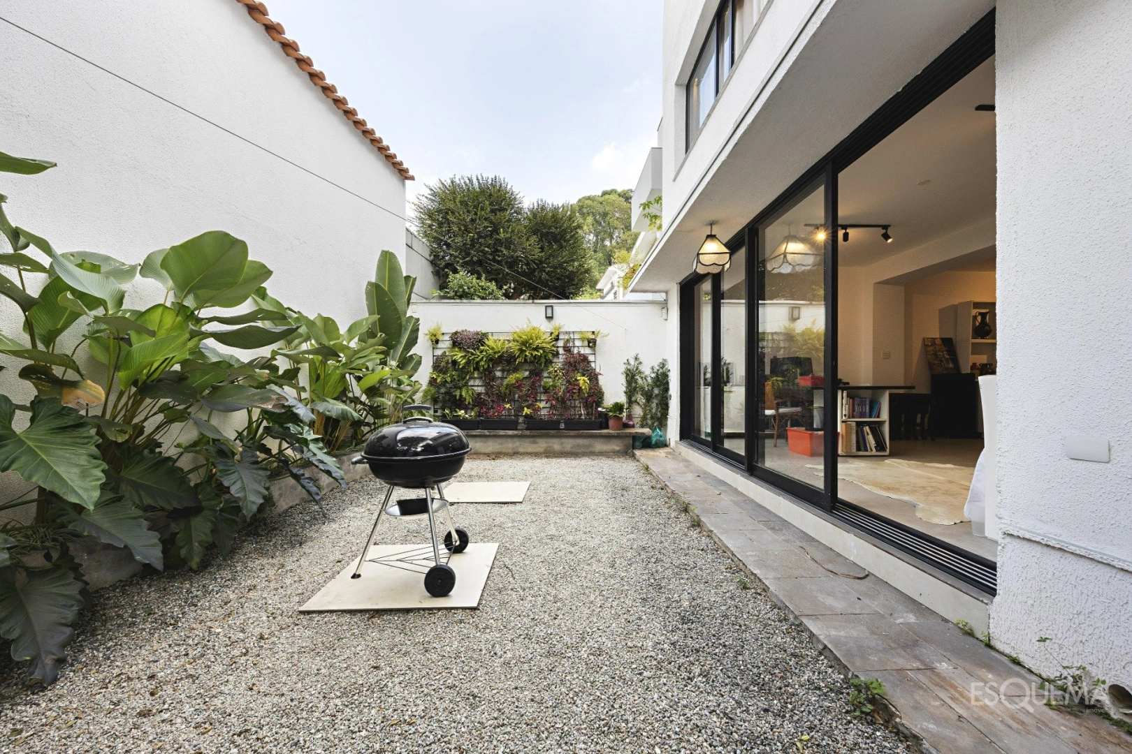 Casa pronta com segurança em localização estratégica em Moema - Imagem 12