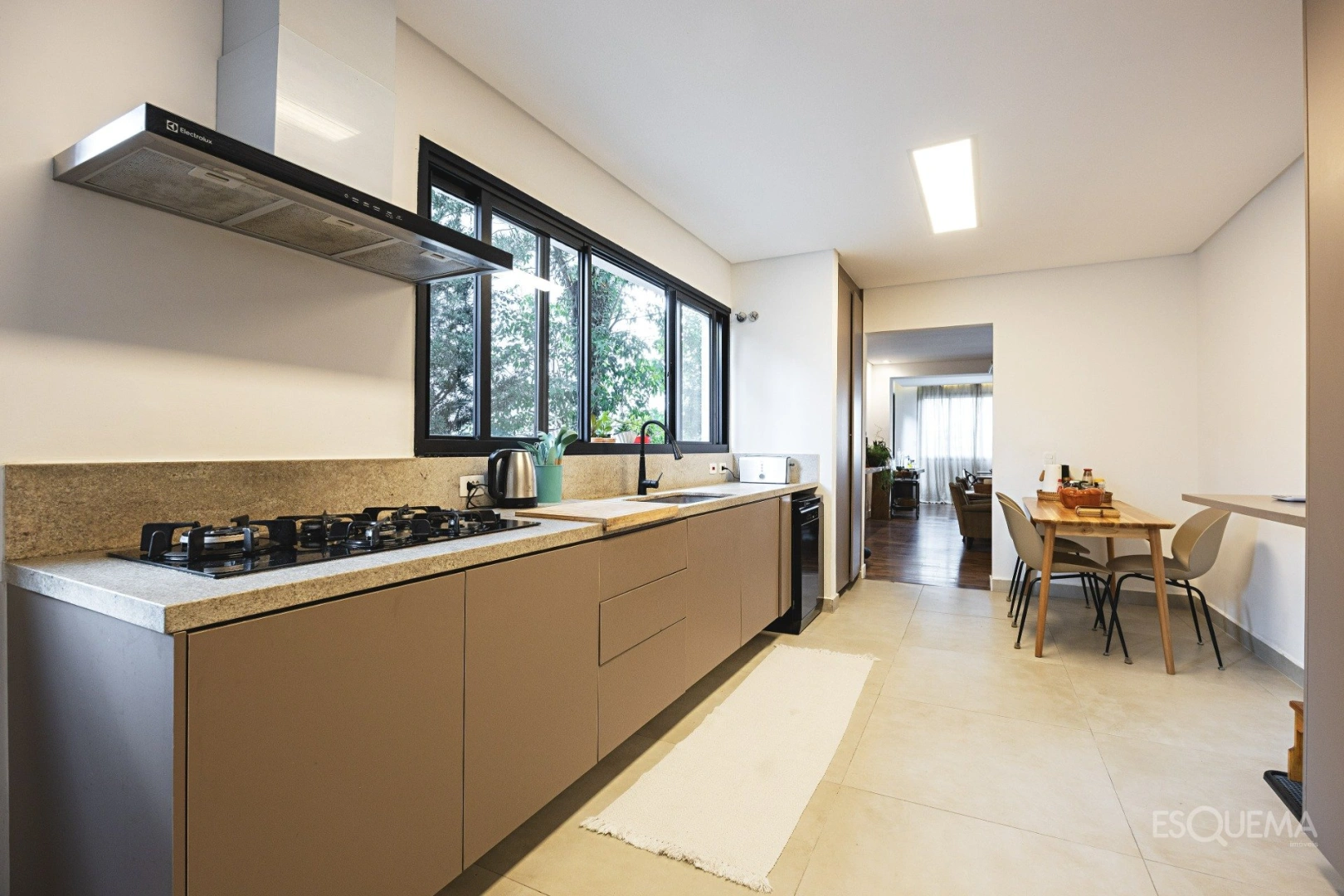 Casa pronta com segurança em localização estratégica em Moema - Imagem 14