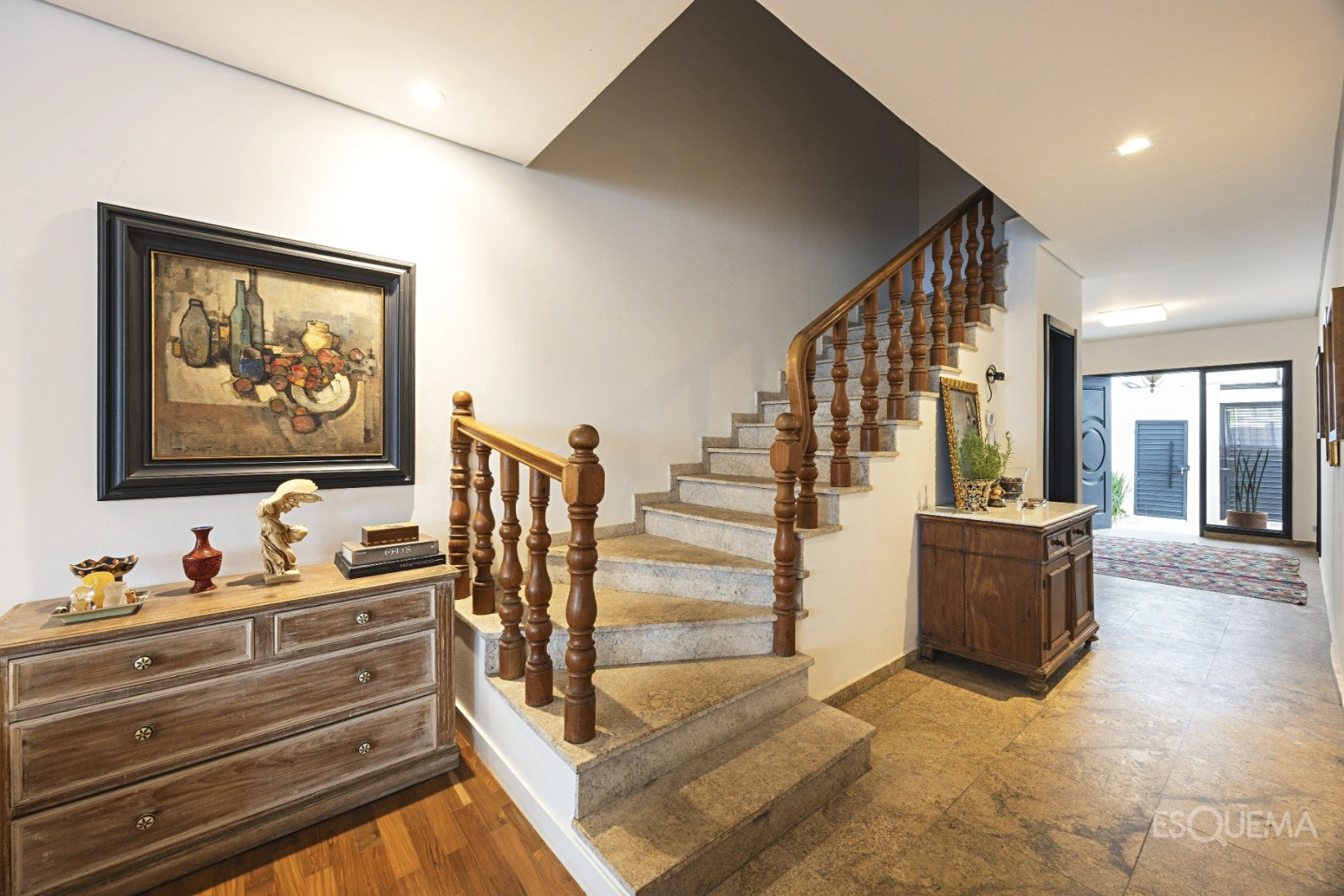 Casa pronta com segurança em localização estratégica em Moema - Imagem 6