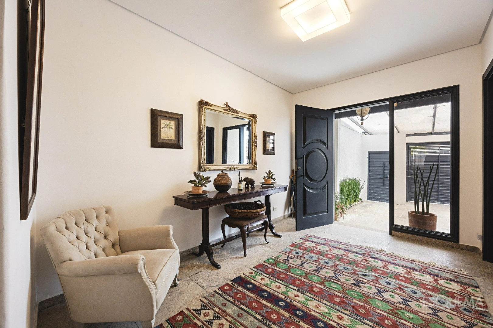 Casa pronta com segurança em localização estratégica em Moema - Imagem 9