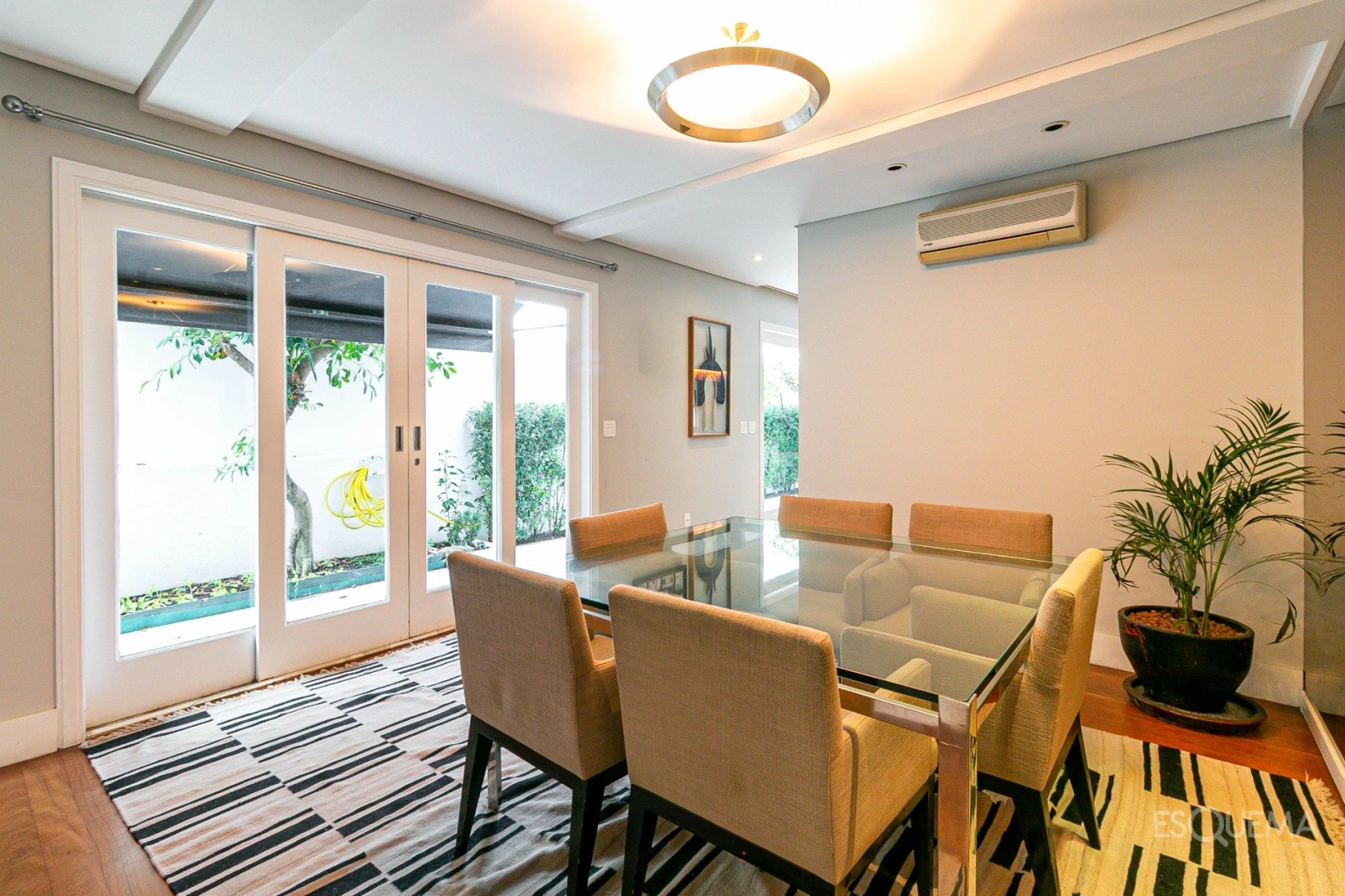Casa compacta com 3 suítes no Jardim Europa - Imagem 6