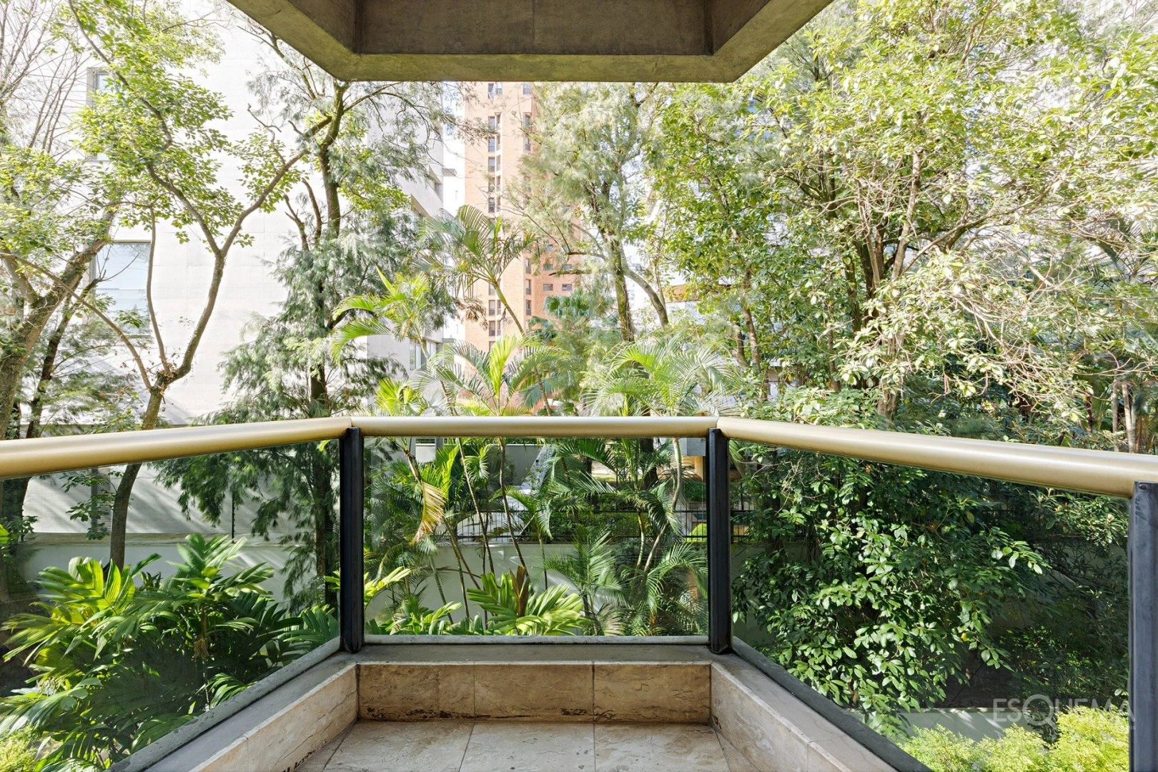 Apartamento com vista para o verde em frente ao Clube Pinheiros - Imagem 15
